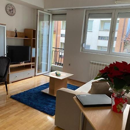 Tea Apartment Skopje Buitenkant foto