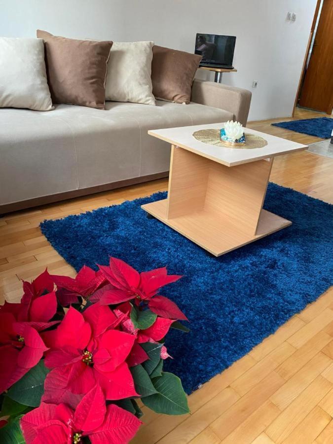 Tea Apartment Skopje Buitenkant foto